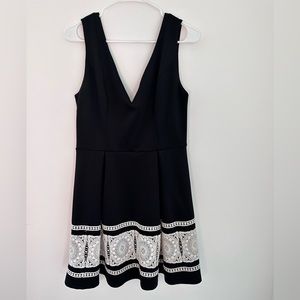 Women’s Dress Black w/ lace on bottom Size M
